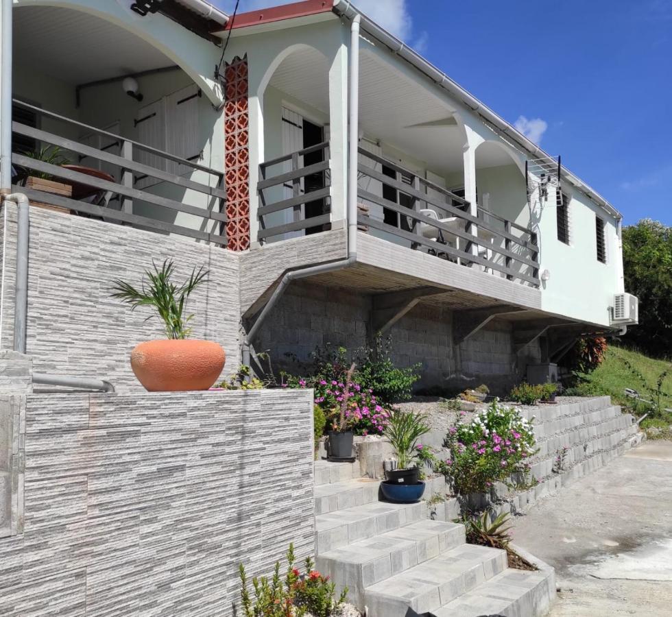 "Au Magnifique Vue " Villa Le Marin ภายนอก รูปภาพ