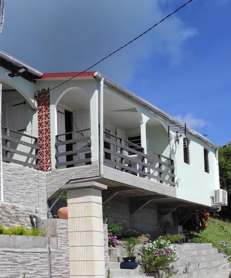 "Au Magnifique Vue " Villa Le Marin ภายนอก รูปภาพ